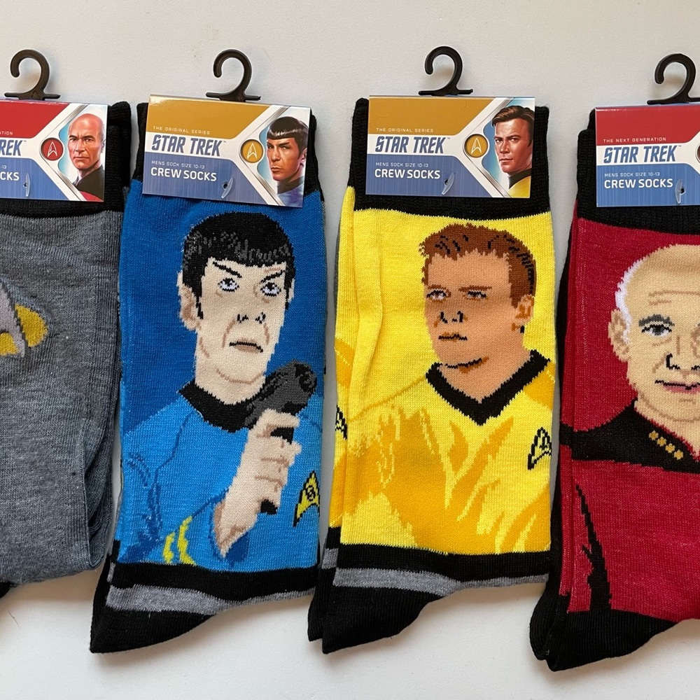 STAR TREK-Original Series & The Next Generation-Crew Socks-4 PAIRS-Brand NEW